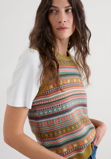 Cove Cottage Vest