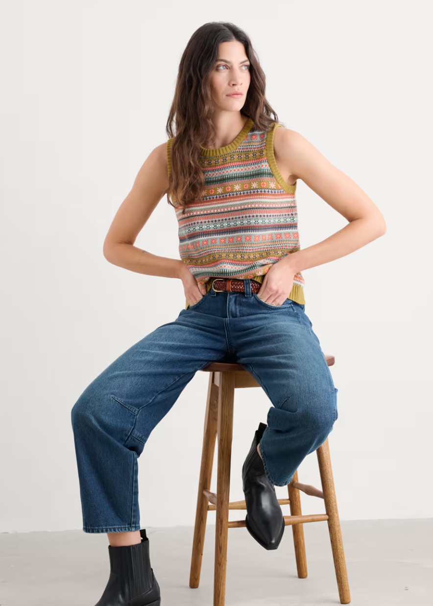 Cove Cottage Vest