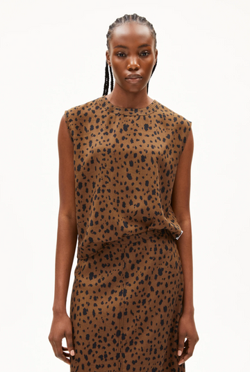 Neraali Leopaa Top