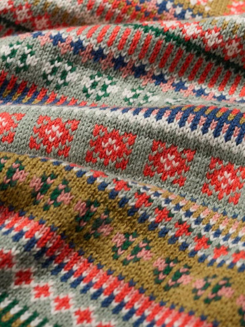 Cove Cottage Vest