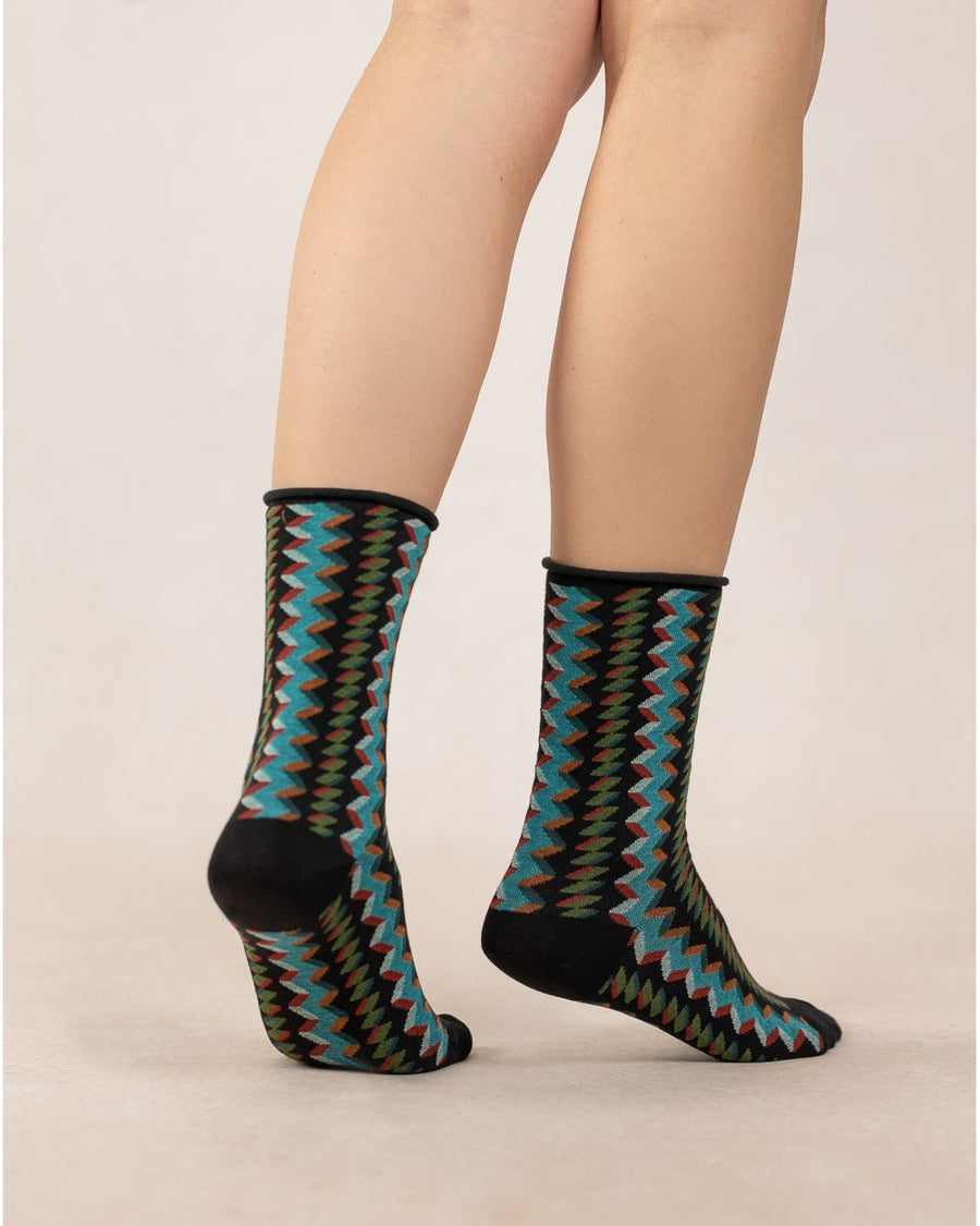 Zigzag Pattern Roll Top Socks